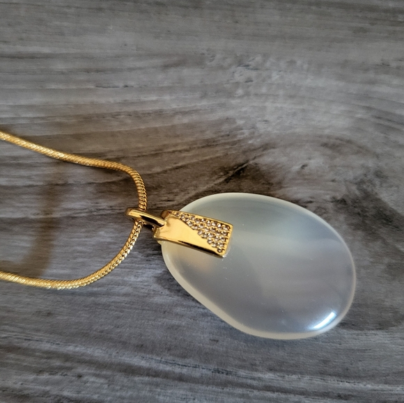 J. Crew Agate Stone Pendant Necklace - Picture 6 of 9